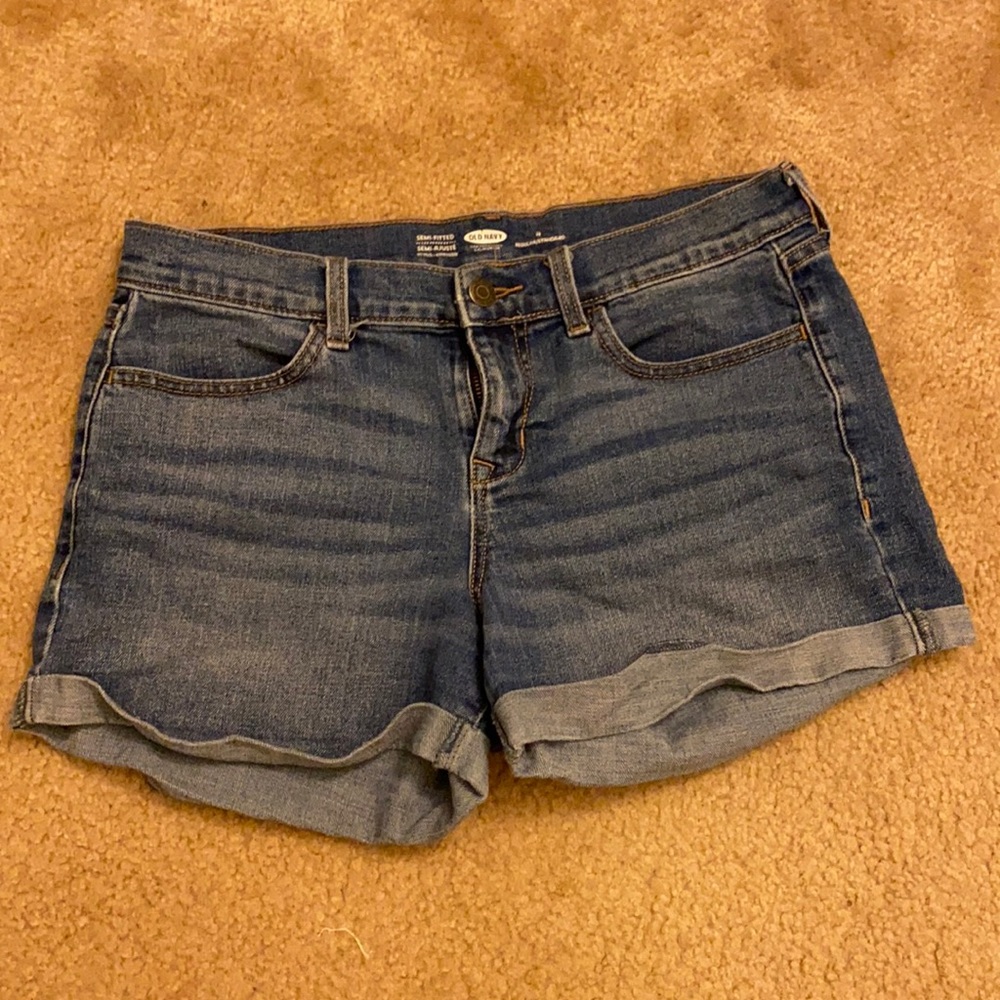 Old navy shorts size 4
